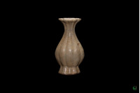 South Song Dynasty Guan Ware Pear-shaped Vase